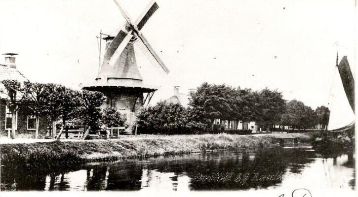 Koren- en pelmolen Büchli (1858) afgebrand in 1921